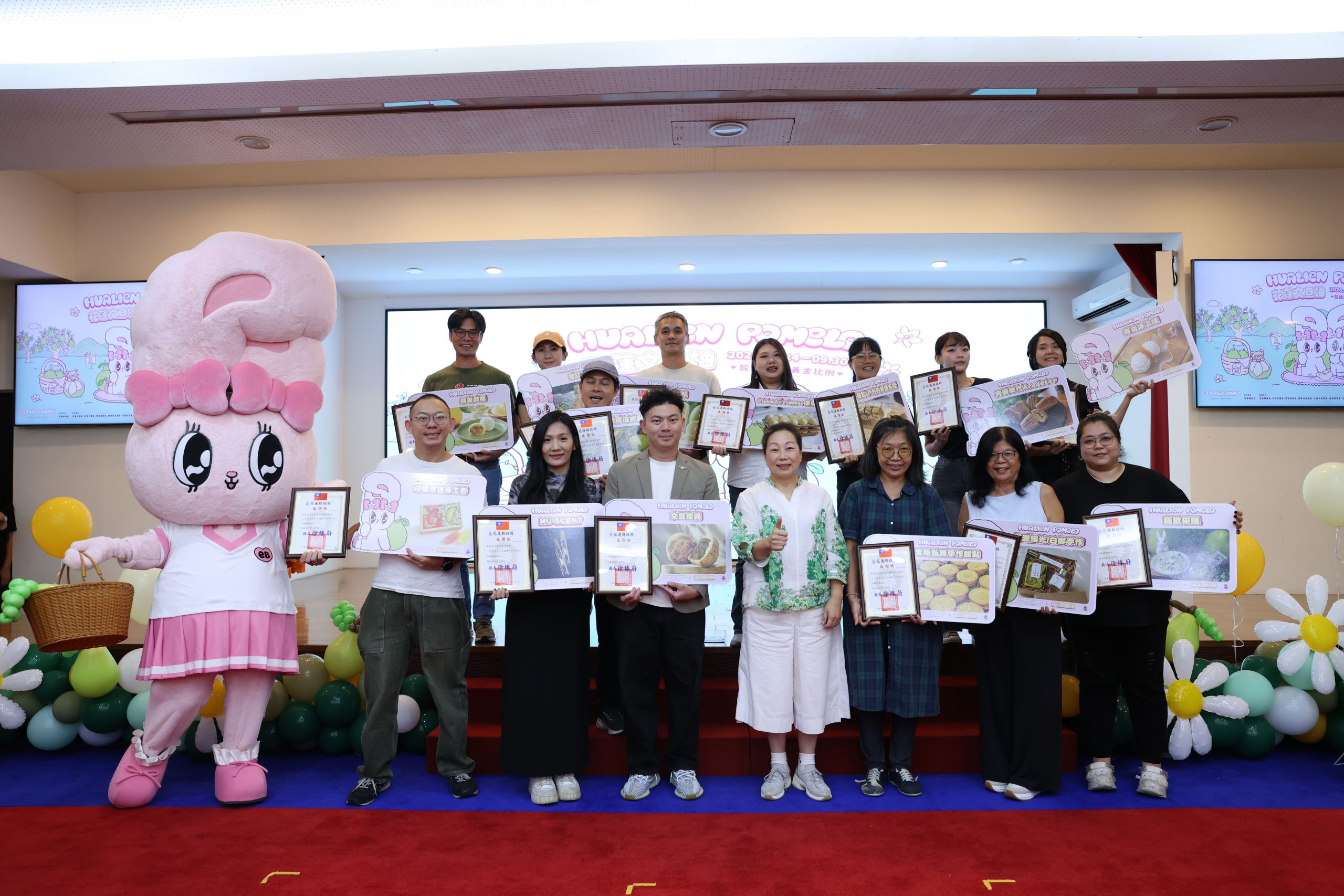Esther Bunny與特色店家聯名商品